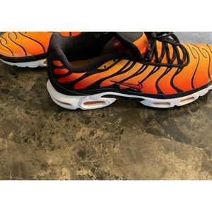 Nike air max plus sunset size 11
